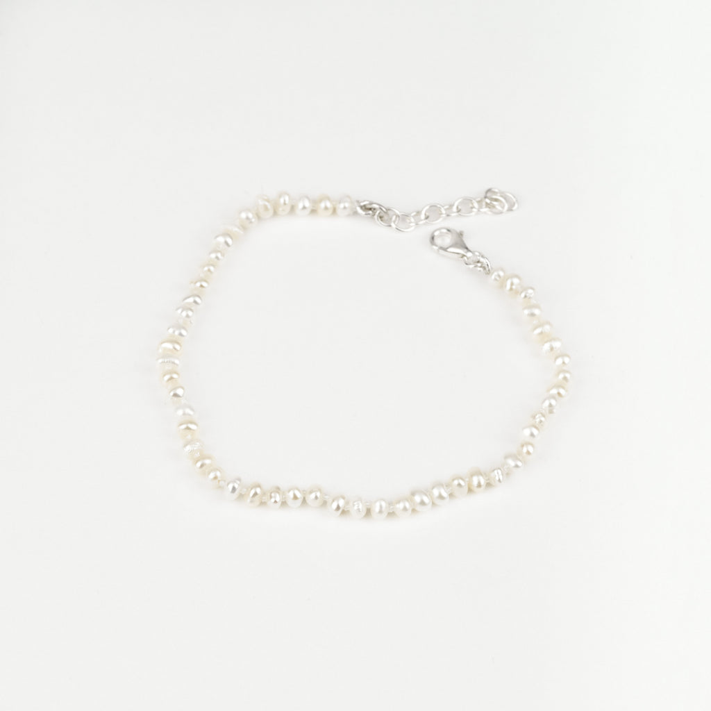 Pearl bracelet