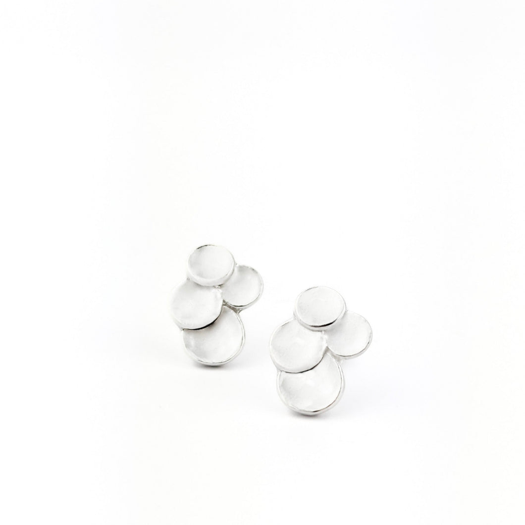 Écailles studs